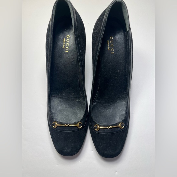 GUCCI Black Suede Heel Pump with Gold Horsebit Detail size 40.5 - Picture 2 of 7